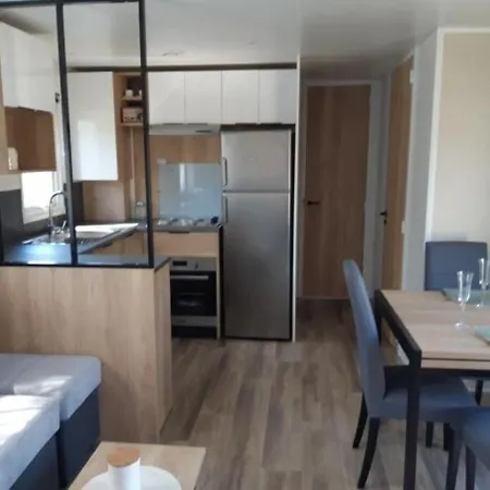 Camping De Rêve Au Bord De